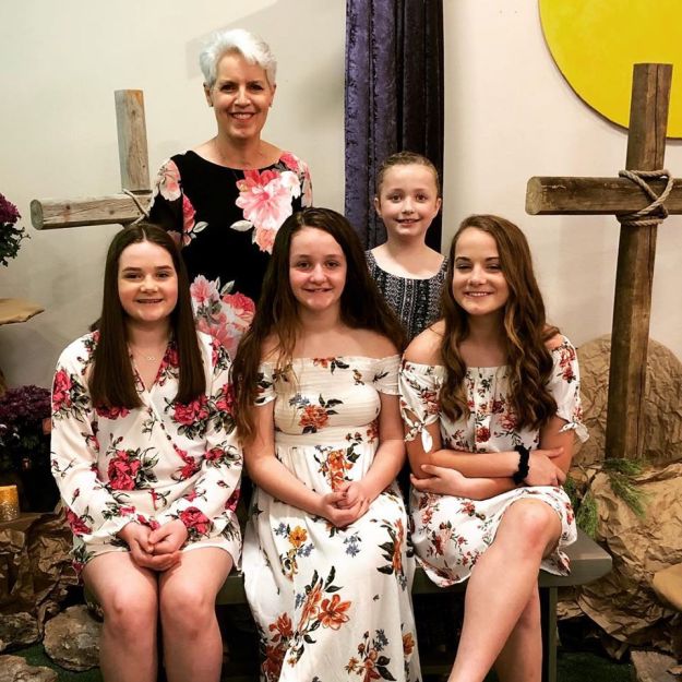 2019_Easter_girls